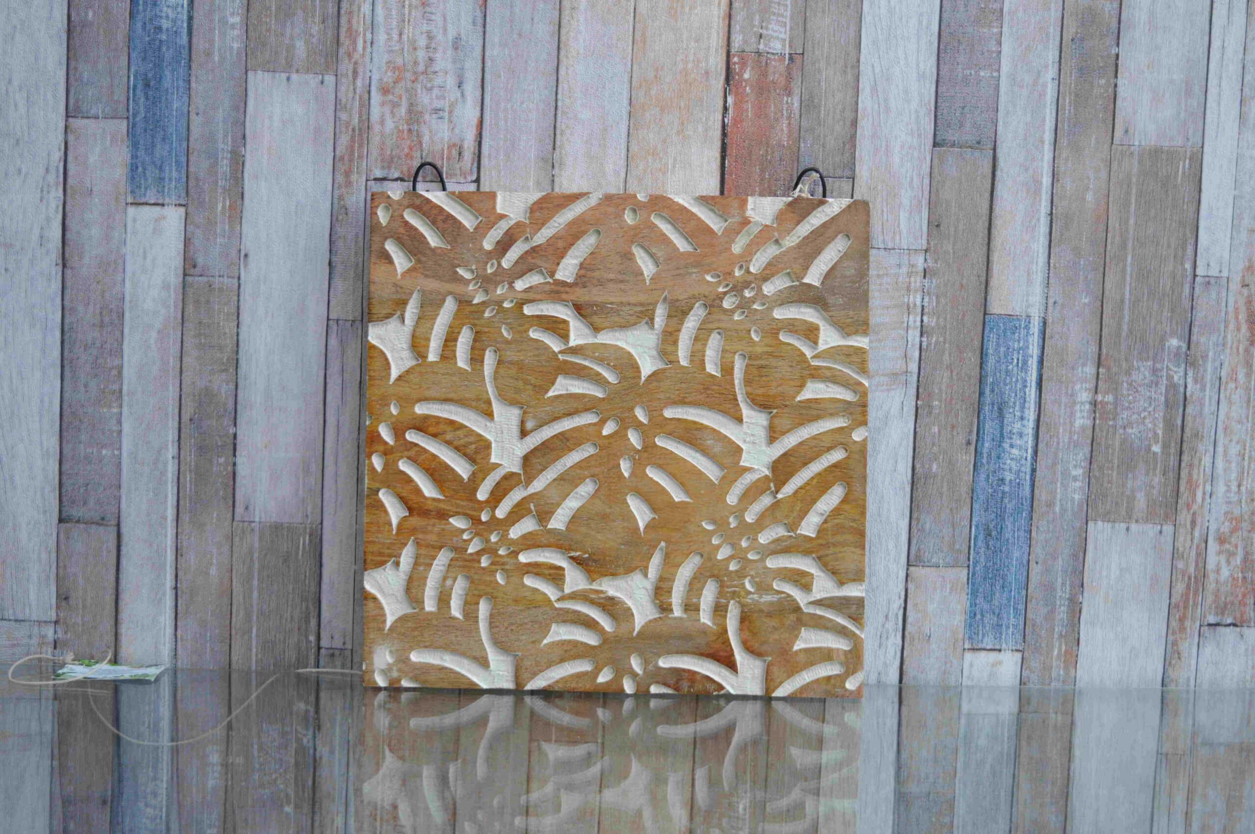 Handcrafted Wooden Wall Panel with Leaf Cut Design With Natural Finish MHWD27