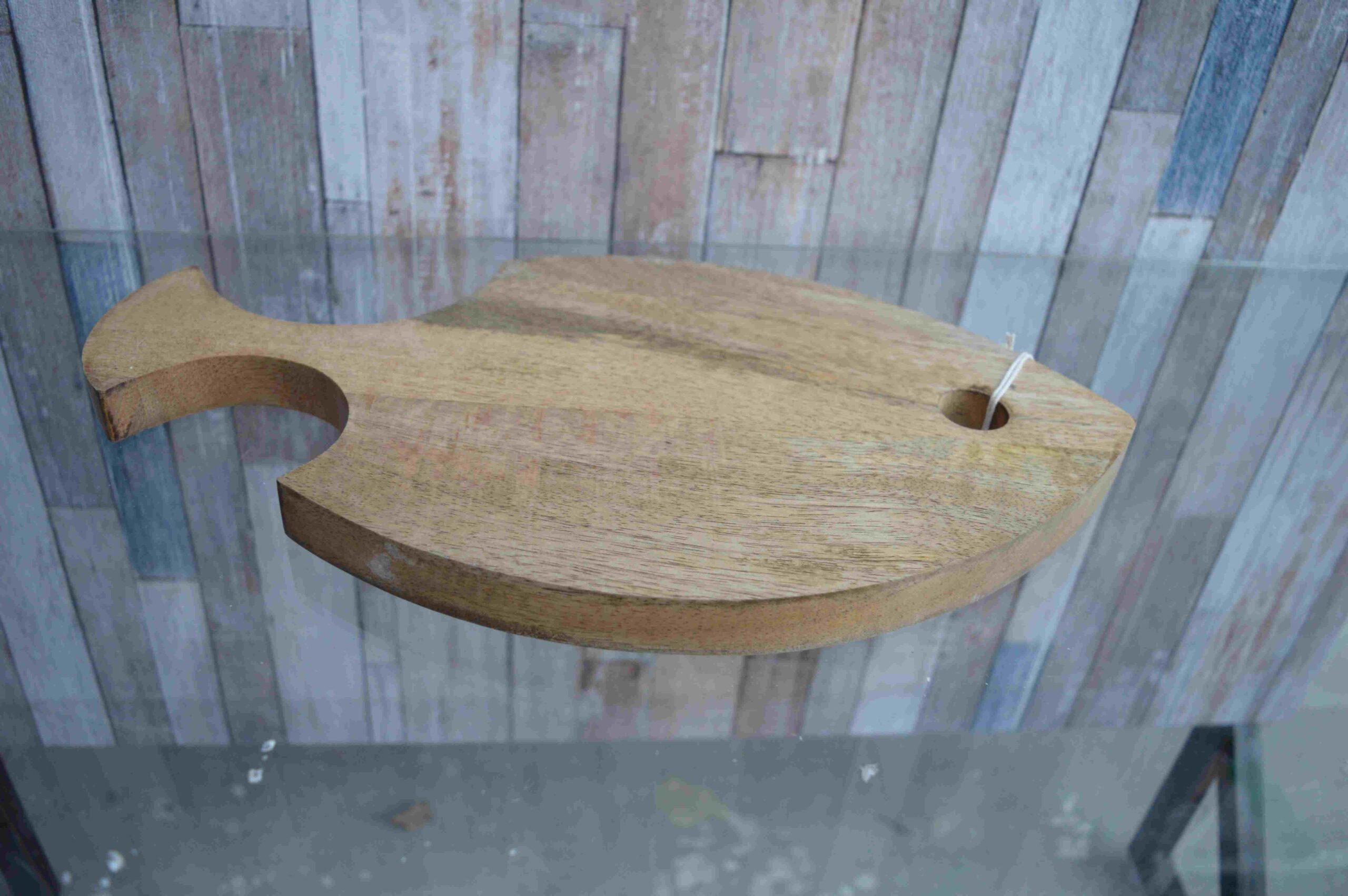 Wooden Fish Shape Chopping Board with Handle MHCPB08